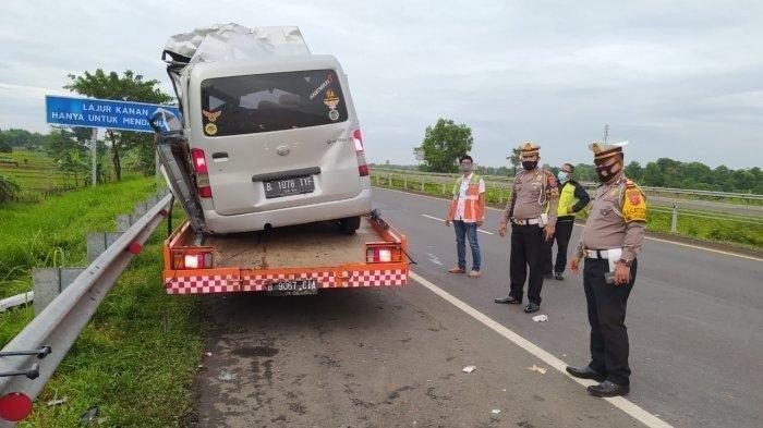 4 Meninggal Dunia dan 3 Luka-luka, Korban Kecelakaan Maut di Tol Cipali Dibawa ke RS Abdul Rajak