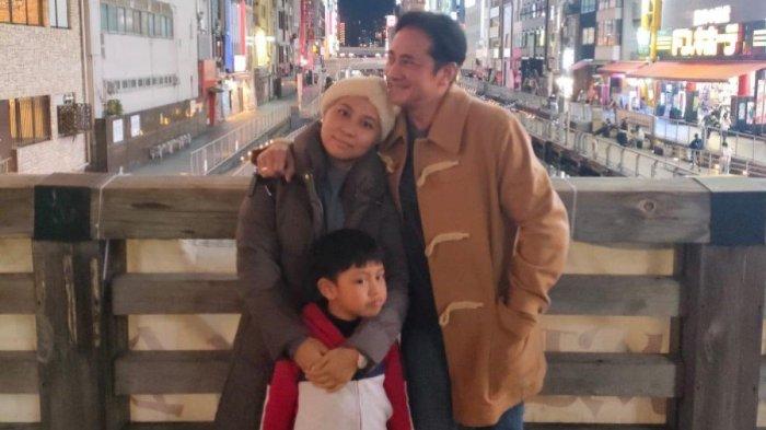 Ivan Fadilla dan keluarga liburan di Jepang