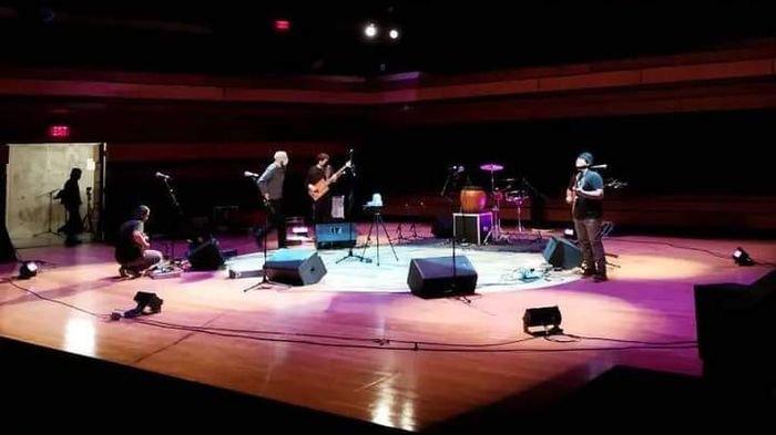 Aksi band LAIR asal Kabupaten Majalengka yang jalani tour musik di Toronto, Kanada.