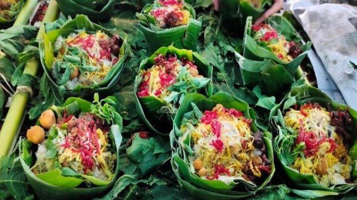 Pemprov Jabar menetapkan lima kuliner khas daerah sebagai Warisan Budaya Tak Benda (WBTB), salah satunya bubur Suro khas Cirebon.