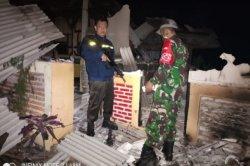 Bangunan tempat ngaji di Kampung Ciomas Desa Dangiang Kecamatan Cilawu, Kabupaten Garut dibakar sejumlah warga, Senin (05/04/2021) malam.
