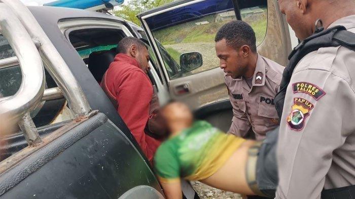 Sertu Eka Andrianto Hasugian (28) Babinsa Koramil 1702-07/Kurulu dan istrinya tewas dibantai orang tak dikenal (OTK) di Kampung Elelim, Distrik Elelim, Kabupaten Yalimo, Papua, Kamis (31/3/2022) pagi.