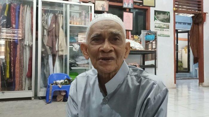 Tokoh Sesepuh Kampung Arab Indramayu, Abdurrahman Bin Muhdor bin Abdurrahman bin Muhammad Assegaf, Jumat (5/2/2021).