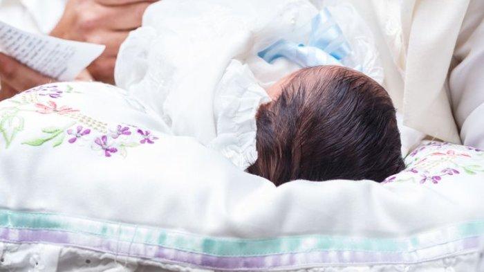 Ilustrasi bayi mendapatkan vaksinasi PVC