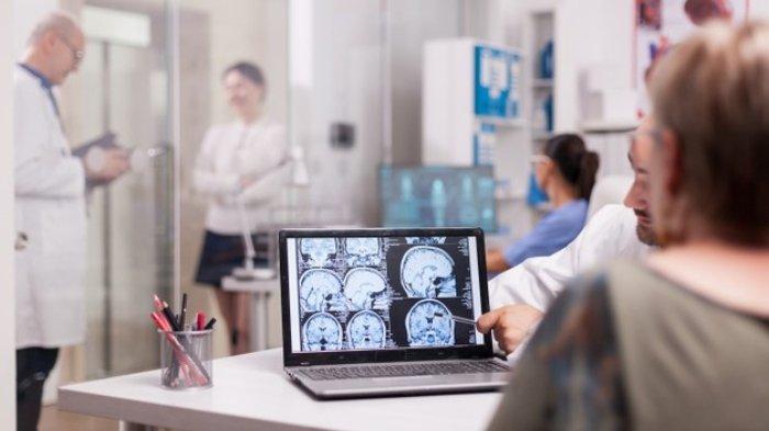 Ilustrasi konsultasi dengan dokter mengenai gangguan pada otak
