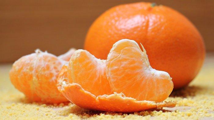 Ilustrasi jeruk sebagai salah satu sumber vitamin C