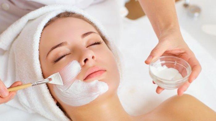 Ilustrasi melakukan hydrafacial