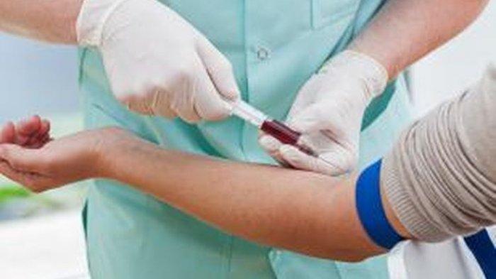 Ilustrasi pemberian suntikan terhadap penderita Hemofilia