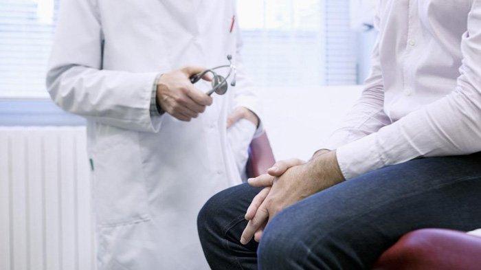 Ilustrasi seorang pria berkonsultasi bersama dokter