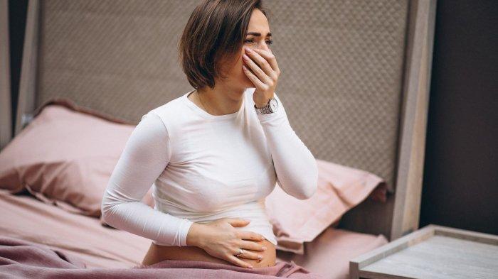 ilustrasi ibu hamil yang mengalami morning sickness, simak keterangan Dokter Spesialis Obstetri dan Ginekologi, dr. Shelly Franciska