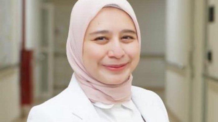 Profil Dr. dr. Rini Savitri Daulay, MKed(Ped), SpA(K).