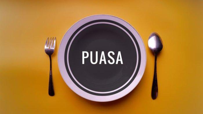 ilustrasi mengatur pola makan saat berpuasa bagi penderita asam lambung