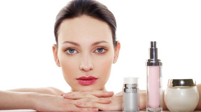 ilustrasi penggunaan skincare yang disesuaikan dengan jenis kulit, berikut ulasan dr. Desidera Husadani, Sp.DV