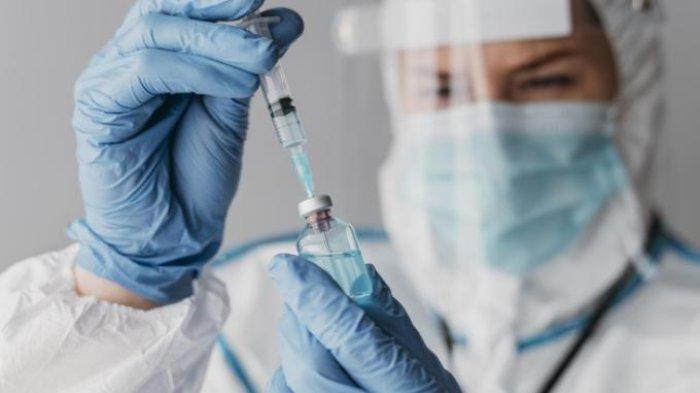 Ilustrasi dokter yang akan melakukan vaksinasi covid-19