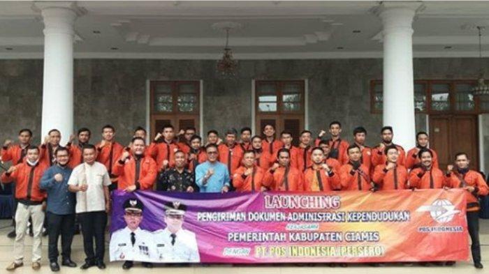 Launching Pengiriman Dokumen Administrasi Kependudukan bekerjasama dengan PT. POS Indonesia yang dilaksanakan di Pendopo Bupati Ciamis, Jum'at (04/09/2020).