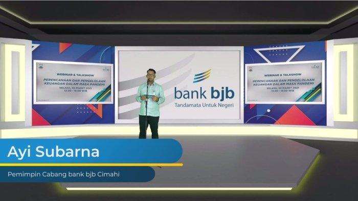 Ayi Subarna, Pemimpin Cabang bank bjb Cimahi.