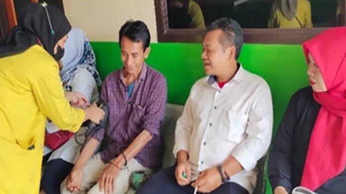 Pemeriksaan tekanan darah pada masyarakat (02/08/22)