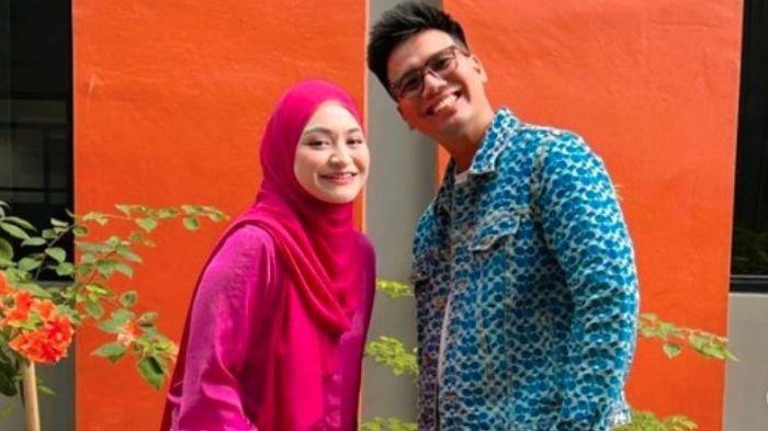 Nathalie Holscher rekaman lagu baru dan mendapatkan semangat dari Frans Faisal. Berbalas pesan lewat Instastory.