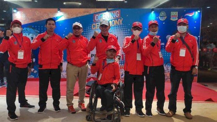 Atlet disabilitas NPCI Kabupaten Pangandaran yang mengikuti Peparda VI Jabar berfoto bersama, Rabu (30/11/2022)