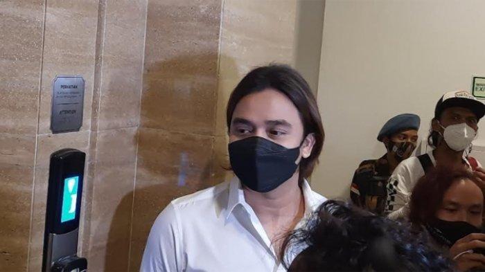 Billy Syahputra saat ditemui di kawasan Darmawangsa, Jakarta Selatan, Rabu (10/11/2021).