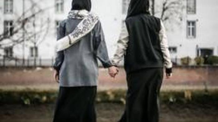 Ilustrasi busana muslimah