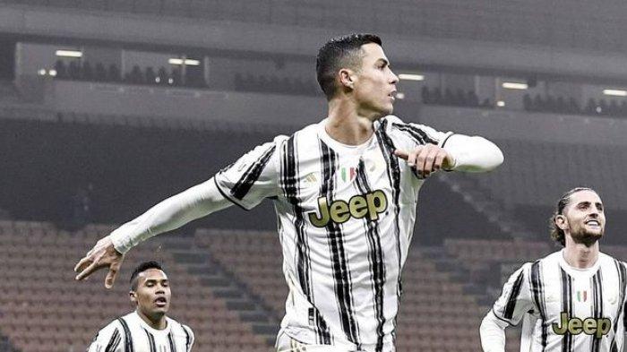 Cristiano Ronaldo berselesrasi setelah mencetakk gol ke gawang Inter Milan pada laga leg pertama semifinal Coppa Italia, di Giuseppe Meazza, Rabu (3/1/2021). Juventus menang 2-1.