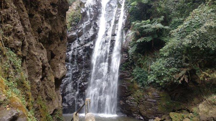 Curug Muara Jaya Majalengka merupakan satu dari banyak curug di Desa Argamukti, Kecamatan Argapura, Kabupaten Majalengka, Sabtu (21/9/2019).