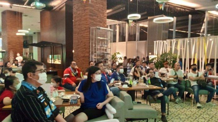 Sharp Indonesia mengelar kegiatan dealer gathering untuk menyaksikan pertandingan final antara Timnas Argentina dan Timnas Prancis, Minggu (18/12/2022).