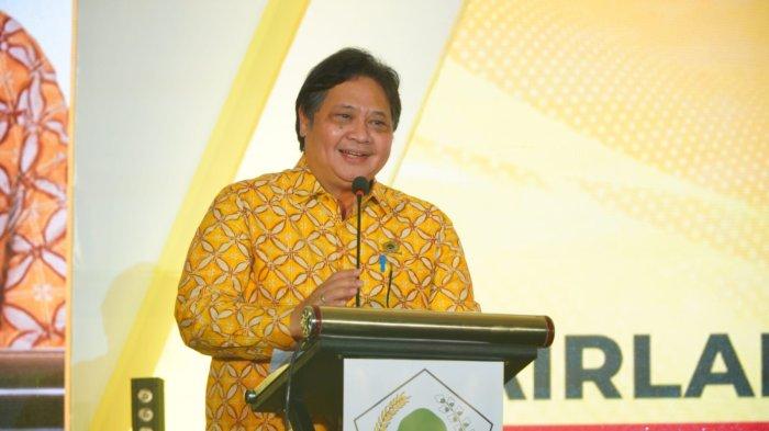 Airlangga saat Rapat Koordinasi Nasional (Rakornas) Bidang Pemenangan Pemilu, se-Sulawesi, di Hotel Claro, Makassar, Jumat (11/3/2022).