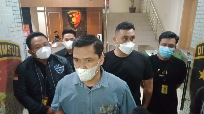 Kasubdit Siber Ditreskrimsus Polda Jabar, Kompol Reonald Simanjuntak di Mapolda Jabar, Kamis (17/12/2020).
