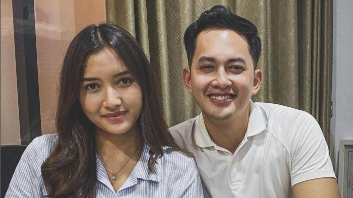 Kiki Farrel dan pacarnya Yuriska Patricia