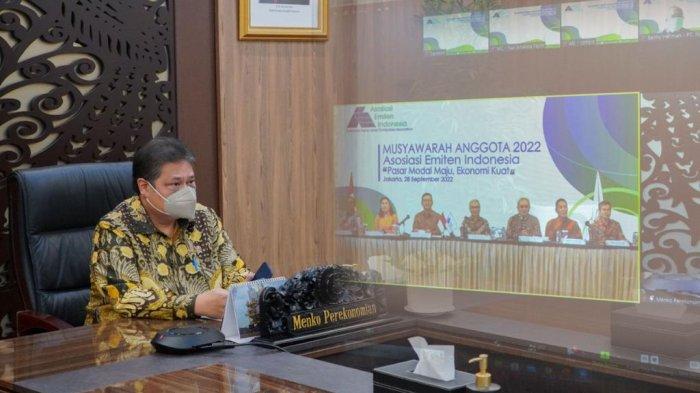 Menko Airlangga Hartarto pada acara Musyawarah Anggota Asosiasi Emiten Indonesia (AEI) Tahun 2022 yang diselenggarakan secara virtual pada Rabu (28/9).