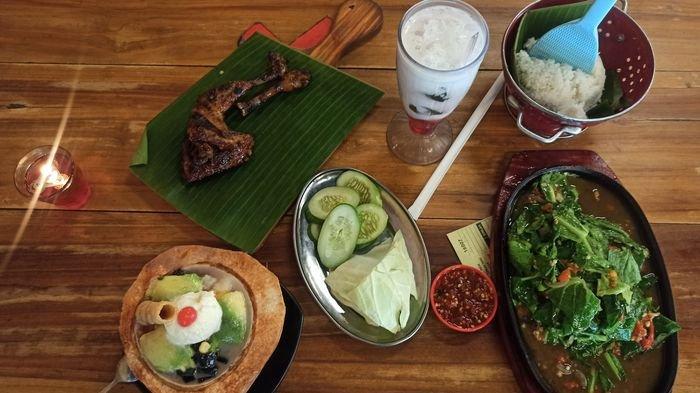 Menu di Restoran Boemi Mitoha yang terletak di Jalan Ciliwung No 15, Bandung.
