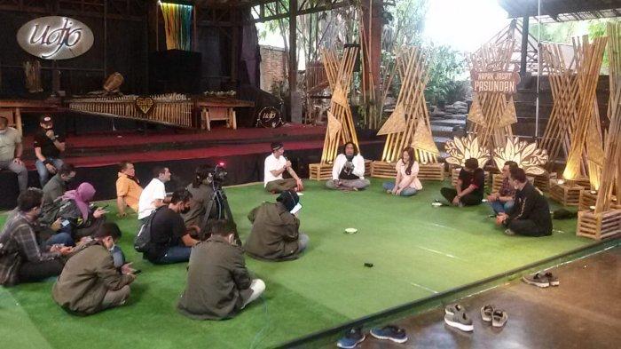 Suasana konferensi pers Coklat Kita Napak Jagat Pasundan, Selasa (6/4/2021) di Saung Angklung Udjo.