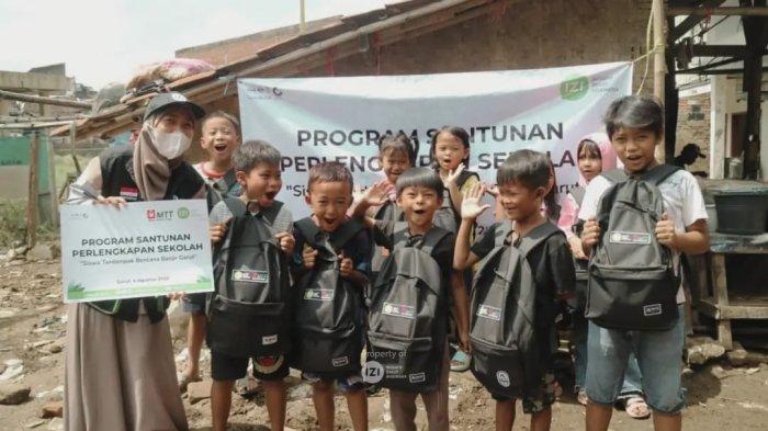 program Santunan Perlengkapan Sekolah (SPS) untuk siswa yang terdampak bencana banjir di Garut