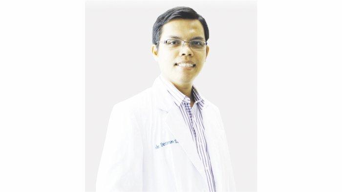 dr. Desman Situmorang Sp.A
Dokter Spesialis Anak Santosa Hospital Bandung Kopo