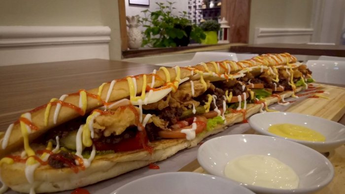 Roti Long John, Roti dan Isian Dagingnya Lembut, Bikin Ketagihan Roti Long John, Roti dan Isian Dagingnya Lembut, Bikin Ketagihan