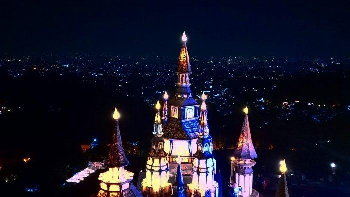 Wisata Selfie Kastil dan Mercusuar Abad Pertengahan, Bak Negeri Dongeng yang Lagi Hits di Bandung 2