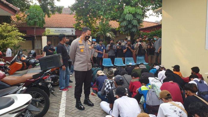 86 pelajar yang diamankan Polres Metro Tangerang Kota ketika hendak bertolak ke DKI Jakarta mengikuti demo, Senin (11/4/2022).