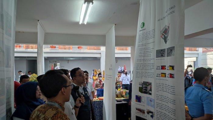 Gubernur DKI Jakarta Anies Baswedan resmikan empat gedung sekolah di Jakarta dengan konsep Net Zero Carbon di SDN Ragunan 08, Jakarta Selatan, Rabu (28/9/2022)