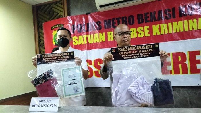 Barang bukti kasus guru cabul SD Negeri Kota Bekasi, Senin (28/11/2022).