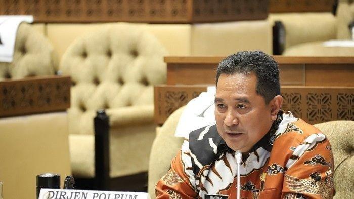 Direktur Jenderal Politik dan Pemerintahan Umum (Dirjen Polpum), Bahtiar.
