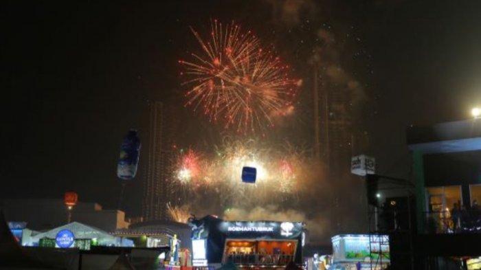 Gelaran Jakarta Fair Kemayoran 2022. Setelah 2 tahun vakum jumlah kunjungan masyarakat ke Jakarta Fair 2022 meningkat 20 persen dibandingkan tahun 2019.