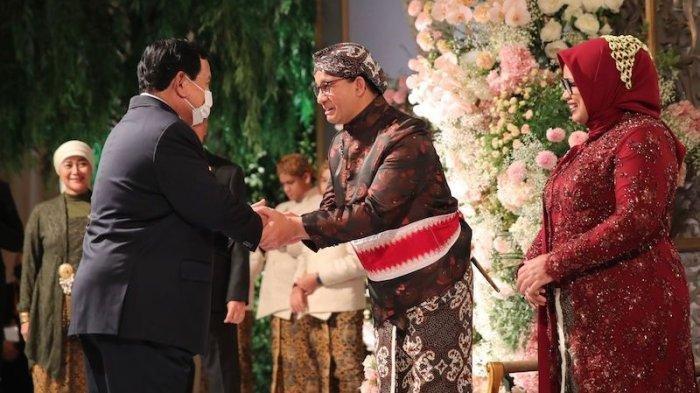 Menteri Pertahanan dan Ketua Umum Partai Gerindra Prabowo Subianto menghadiri resepsi pernikahan putri dari Gubernur DKI Jakarta Anies Baswedan di aula Candi Bentar, Putri Duyung Resort Ancol, Pademangan, Jakarta Utara, Jumat (29/7/2022).