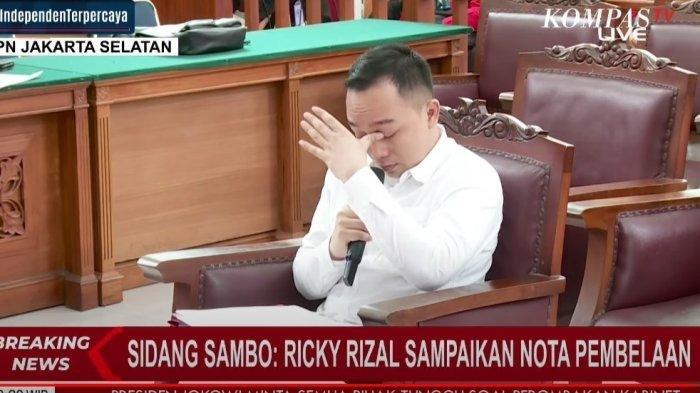 'Maafkan Ayah Lama Tak Pulang' Pesan Bripka Ricky Rizal untuk Anaknya, Berharap Dapat Segera Bebas