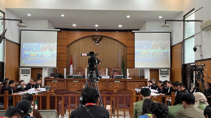 Sidang keterangan saksi Ari Cahya Nugraha dalam kasus obstruction of justice pembunuhan Brigadir Joshua Hutabarat di Pengadilan Negeri Jakarta Selatan, Kamis (27/10/2022).