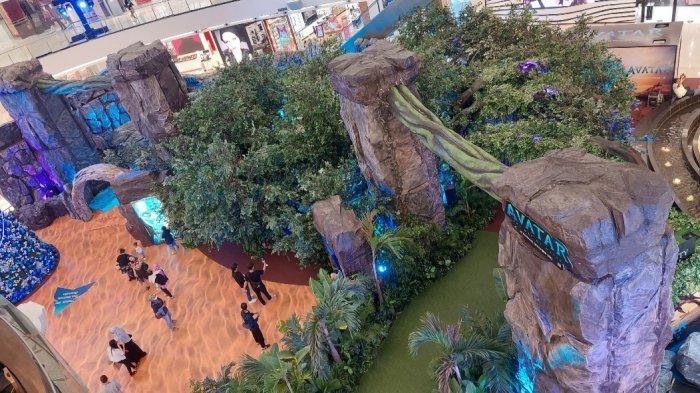 Penggemar film Avatar 'The Way of Water' bisa merasakan sensasi berpetualang di dunia Pandora dengan berkunjung ke Senayan City Mall Jakarta Selatan, mulai 2 Desember 2022 hingga 8 Januari 2023, secara gratis.