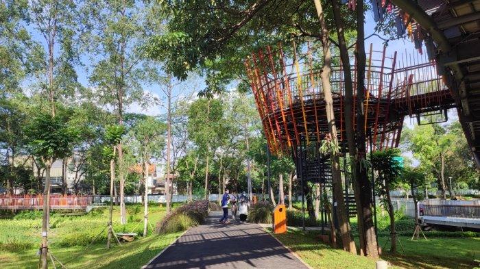 Suasana di Tebet Eco Park, Jakarta Selatan, Sabtu (23/4/2022)