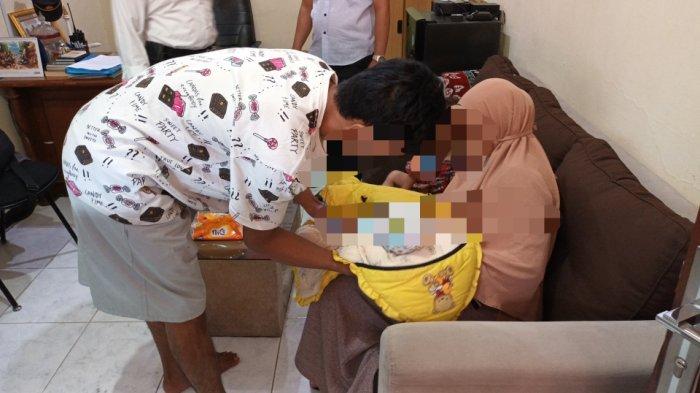 TB dan RR saat dipertemukan dengan MN untuk proses restorative justice di Mapolsek Makasar, Jakarta Timur, Senin (28/11/2022). TRIBUNJAKARTA.COM/BIMA PUTRA