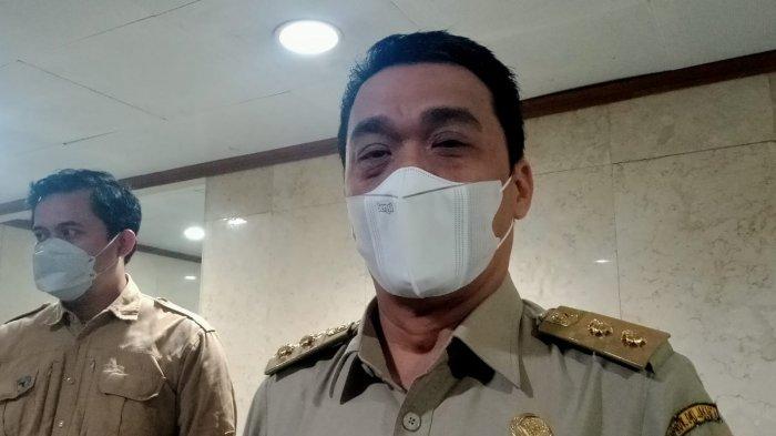 Wakil Gubernur DKI Jakarta Ahmad Riza Patria di Balai Kota DKI, Jakarta Pusat, Selasa (19/4/2022)